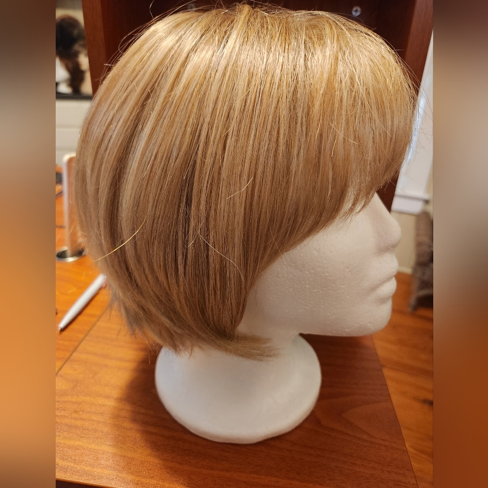 Gabor Light Blonde Women's Wig - Picture 2 of 4